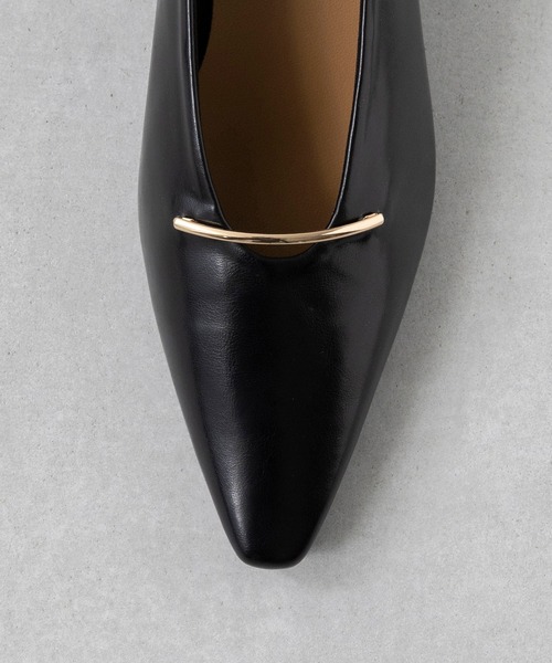 welleg(ウェレッグ)の「【 極やわ 】ゴールドバー 3cmヒール パンプス(パンプス・レディース・シルバー/ブラック系その他/ブラック/アイボリー/ブラウン系その他/ブラウン/ライトグレー/シルバー系その他・21.5cm/22.0cm/22.5cm/23.0cm/23.5cm/24.0cm/24.5cm/25.0cm/25.5cm/26.0cm)」の15枚目の写真