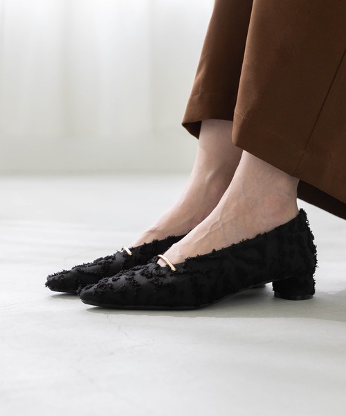 welleg(ウェレッグ)の「【 極やわ 】ゴールドバー 3cmヒール パンプス(パンプス・レディース・シルバー/ブラック系その他/ブラック/アイボリー/ブラウン系その他/ブラウン/ライトグレー/シルバー系その他・21.5cm/22.0cm/22.5cm/23.0cm/23.5cm/24.0cm/24.5cm/25.0cm/25.5cm/26.0cm)」の20枚目の写真