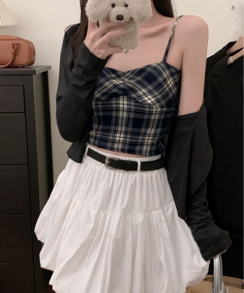kirakiraShop(キラキラショップ)の「【2点セット】チェック柄 ビスチェ & カーディガン セット(セットアップ・レディース・ホワイト/ブラック/グレー・FREE)」の1枚目の写真