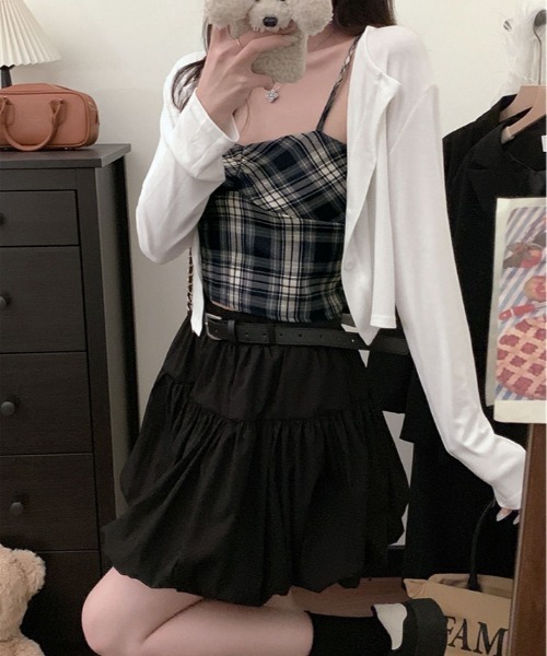 kirakiraShop(キラキラショップ)の「【2点セット】チェック柄 ビスチェ & カーディガン セット(セットアップ・レディース・ホワイト/ブラック/グレー・FREE)」の20枚目の写真