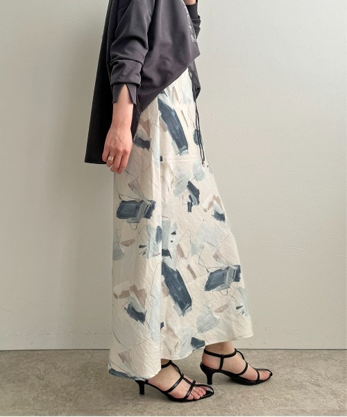 LHELBIE（レルビエ）の「ラフペイントスカート（スカート・レディース・ブラック/グレイッシュベージュ/イエロー・M）」の21枚目の写真