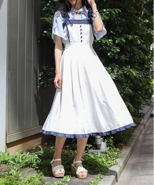 axes femme(アクシーズファム)の「バラ刺繍ギャザーフリルジャンスカ(ワンピース・レディース・ホワイト/サックスブルー/ブラック・FREE)」の2枚目の写真