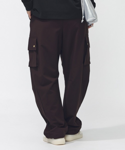 adidas（アディダス）の「アディダス adidas ラックスフロー オールデイズ ルーズフィット ストレッチ ウーブン カーゴパンツ（カーゴパンツ・レディース・ブラウン/グリーン/ブラック・S/M/L/XL）」の15枚目の写真