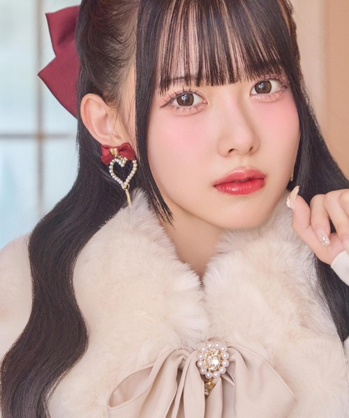 ROJITA(ロジータ)の「トリプルハートイヤリング(イヤリング・レディース・ピンク/ボルドー/ブラック・FREE)」の9枚目の写真