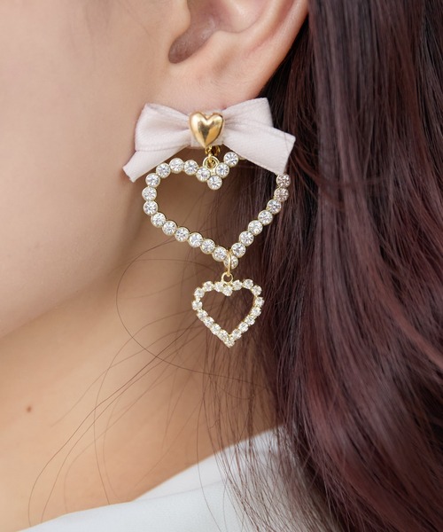 ROJITA(ロジータ)の「トリプルハートイヤリング(イヤリング・レディース・ピンク/ボルドー/ブラック・FREE)」の6枚目の写真