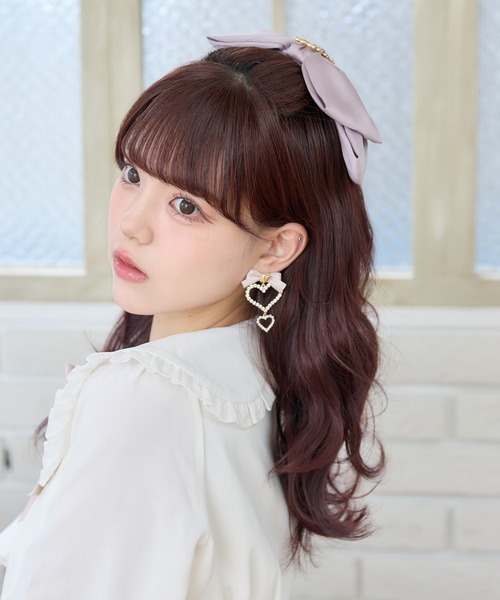 ROJITA(ロジータ)の「トリプルハートイヤリング(イヤリング・レディース・ピンク/ボルドー/ブラック・FREE)」の4枚目の写真