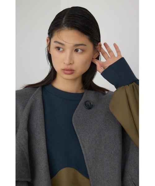 AZUL by moussy（アズールバイマウジー）の「【PLUS】ストールリバーポンチョ（ポンチョ・レディース・ベージュ/グレー・FREE）」の3枚目の写真