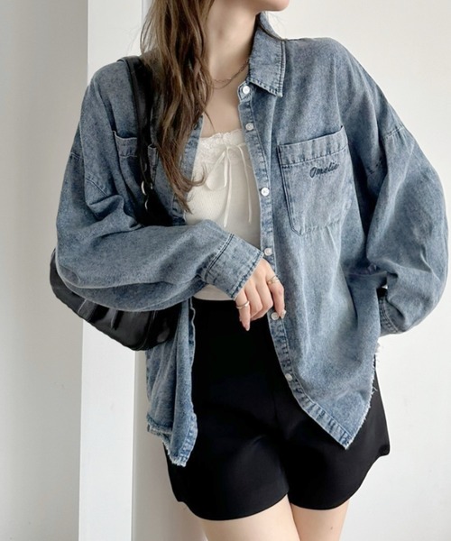 A.D.C.L.(エーディーシーエル)の「Cozyダブルポケットオーバーサイズデニムビッグシャツ(シャツ/ブラウス・レディース・ブルー/ネイビー・L/M)」の11枚目の写真