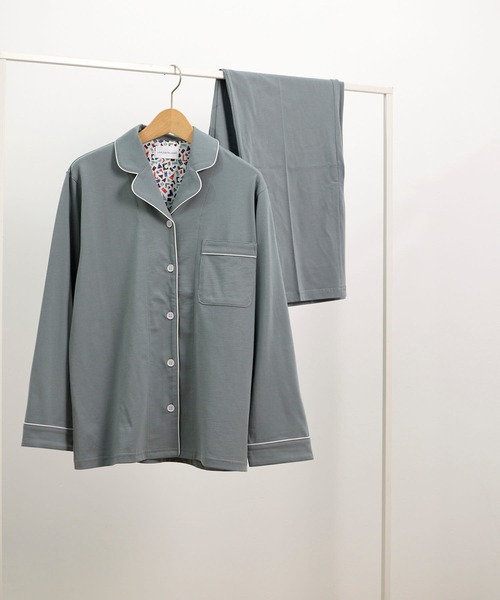 une nana cool(ウンナナクール)の「【綿100%】なめらかハイゲージ天竺パジャマ MADE WITH LIBERTY FABRIC(ルームウェア/パジャマ・レディース・グレイッシュブルー/セージグリーン/サックスブルー/ブルー/グレー/チャコールグレー/オリーブ/ブラック/ワイン/ベビーピンク/チョコ/ネイビー/ダークブルー/ベージュ/グリーン/ホワイト・L/M)」の14枚目の写真