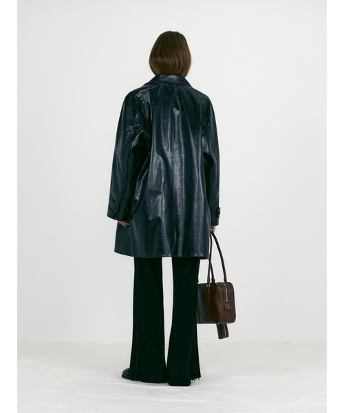 LOW CLASSIC(ロウ クラシック)の「TEXTURED LEATHER HALF COAT(その他アウター・レディース・ブラック・S)」の3枚目の写真