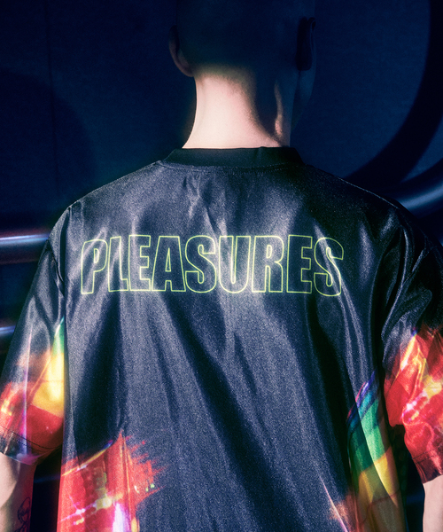 PLEASURES（プレジャー）の「PLEASURES × DAFTPUNK DAFT CLUB SPORT SHIRT（Tシャツ/カットソー・メンズ・ブラック・MEDIUM/LARGE）」の3枚目の写真