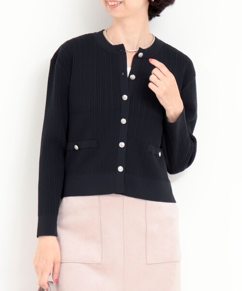 MICO COULIER(ミコクリエ)の「ミニケーブルウーリーエステルニット(ニット/セーター・レディース・ネイビー/モカ/キナリ・38)」の3枚目の写真