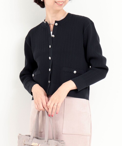 MICO COULIER(ミコクリエ)の「ミニケーブルウーリーエステルニット(ニット/セーター・レディース・ネイビー/モカ/キナリ・38)」の11枚目の写真