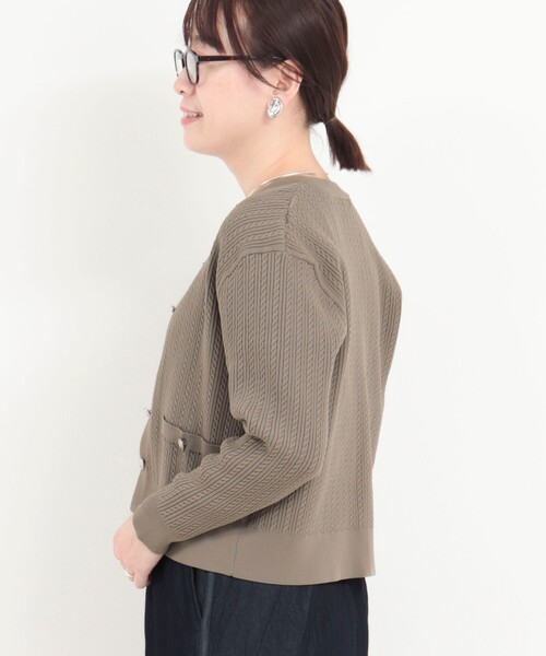 MICO COULIER(ミコクリエ)の「ミニケーブルウーリーエステルニット(ニット/セーター・レディース・ネイビー/モカ/キナリ・38)」の7枚目の写真