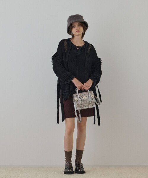 GRACE CONTINENTAL(グレースコンチネンタル)の「ルーズオーバーニットトップ(ニット/セーター・レディース・ホワイト/ブラック・36)」の7枚目の写真