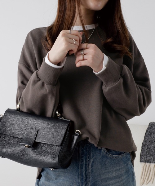 BELLUNA PLUS（ベルーナ）の「軽やか綿混スウェット（Tシャツ/カットソー・レディース・グレイッシュベージュ/ネイビー/チャコール/ライラック・LARGE/MEDIUM/X-LARGE）」の2枚目の写真