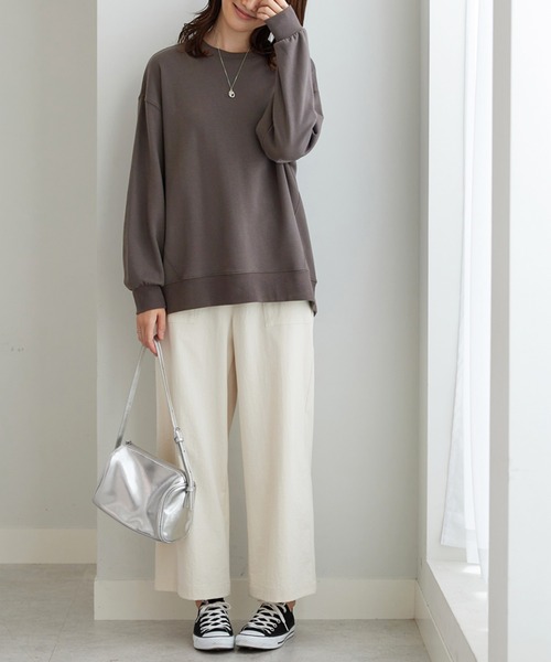 BELLUNA PLUS（ベルーナ）の「軽やか綿混スウェット（Tシャツ/カットソー・レディース・グレイッシュベージュ/ネイビー/チャコール/ライラック・LARGE/MEDIUM/X-LARGE）」の8枚目の写真