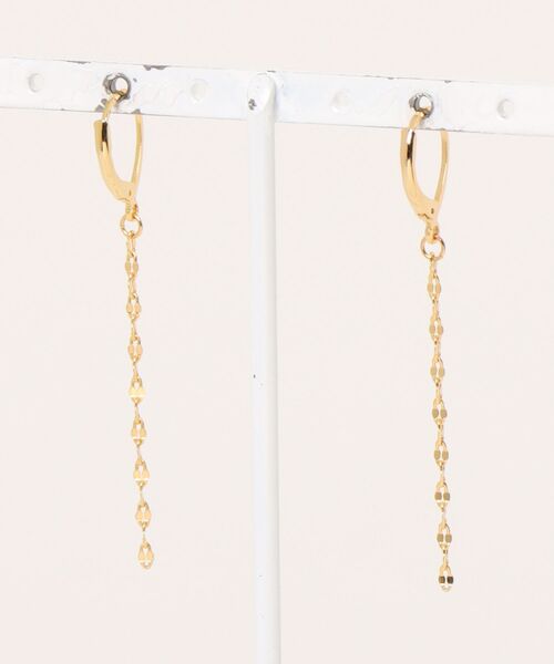 tone(トーン)の「【Cherie+Chambre】Petal Chain Pierce(ピアス(両耳用)・レディース・ゴールド・FREE)」の3枚目の写真