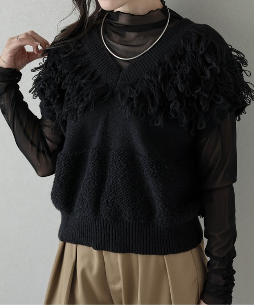 AMELY（エミリー）の「Vネックニットベスト（ベスト・レディース・アイボリー/ブラック/モカ/グレー・フリー）」の13枚目の写真
