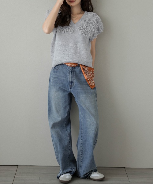AMELY（エミリー）の「Vネックニットベスト（ベスト・レディース・アイボリー/ブラック/モカ/グレー・フリー）」の20枚目の写真
