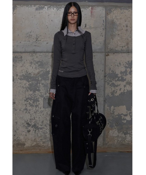 FANCY CLUB(ファンシークラブ)の「A'GEM/9 × .kom 『FANCY CLUB/ファンシークラブ』 SHIRT LAYERED LONG SLEEVE/シャツ レイヤード 長袖Tシャツ(Tシャツ/カットソー・レディース・グレー/ブラック/チャコールグレー・FREE)」の12枚目の写真