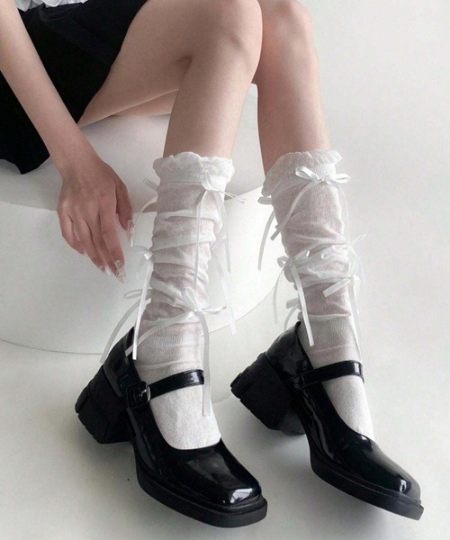 Vini(ヴィニ)の「【Vini】バレエコア リボンハイソックス(ソックス/靴下・レディース・グレー/ブラック/ホワイト・FREE)」の9枚目の写真