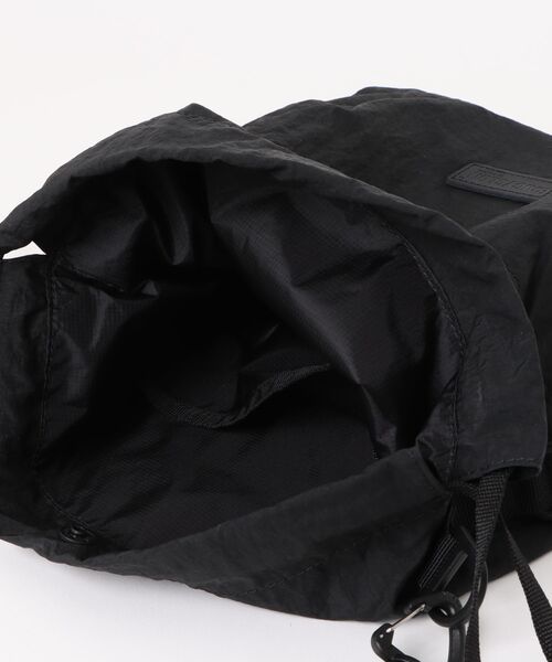 LOWRYS FARM（ローリーズファーム）の「BCL/DRAWSTRING   586065（ショルダーバッグ・メンズ・ブラック・FREE）」の4枚目の写真