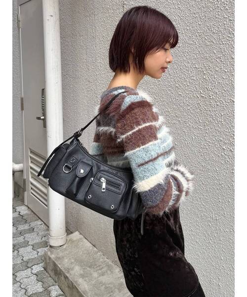 MURUA（ムルーア）の「マルチポケットショルダーバッグ（ショルダーバッグ・レディース・ブラック/グレー・FREE）」の9枚目の写真