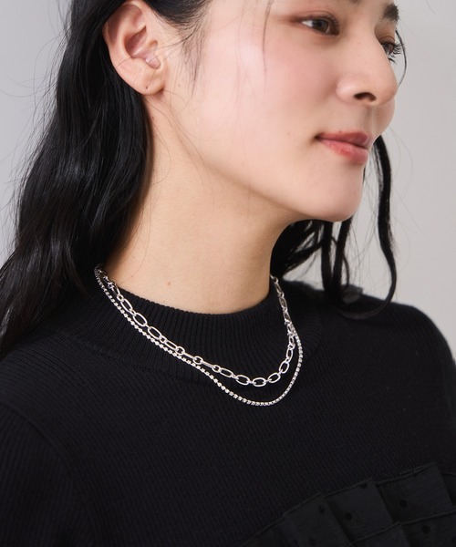 VIS（ビス）の「ラインストーンレイヤードネックレス（ネックレス・レディース・シルバー/ゴールド・FREE）」の4枚目の写真