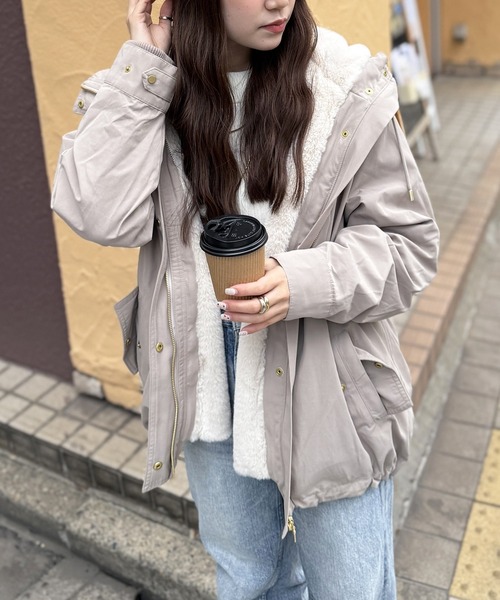 ikka(イッカ)の「【雑誌InRed12月号掲載】ライナー付き3WAYマウンテンパーカー【親子コーデ】(マウンテンパーカー・レディース・チェリーレッド/ベージュ/ネイビー/カーキ・M/L/S)」の1枚目の写真