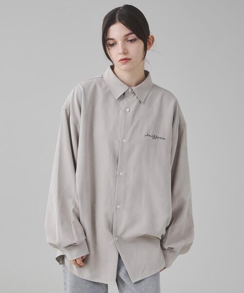 BROWNY（ブラウニー）の「BROWNY/フィブリルワンポイントBIGロングスリーブシャツ（シャツ/ブラウス・メンズ・サックスブルー/ライトベージュ/チャコールグレー・MEDIUM/LARGE）」の2枚目の写真