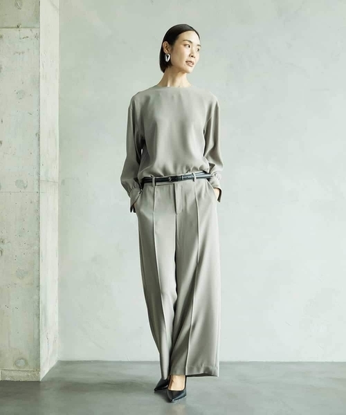 MICHEL KLEIN（ミッシェル・クラン）の「[セットアップ対応]ノーカラーブラウス（シャツ/ブラウス・レディース・ベージュ/ネイビー・38）」の13枚目の写真