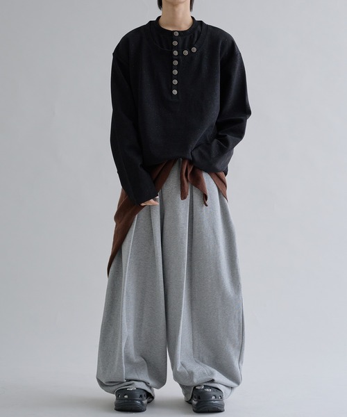 EPNK（イーピーエヌケー）の「Lame Button Henley Knit / ラメボタンヘンリーニット（Tシャツ/カットソー・メンズ・ブラック/パープル・SMALL/MEDIUM/LARGE）」の8枚目の写真