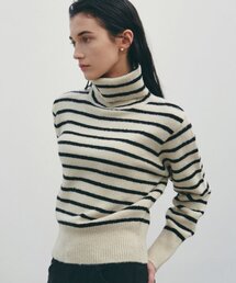 STRIPE TURTLENECK SWEATER_LIGHT BEIGE