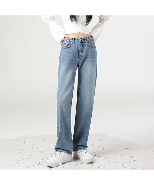 AVANDRESS(アバンドレス )の「STRAIGHT WIDE DENIM PANTS LIGHT BLUE(デニムパンツ・レディース・その他・SMALL/MEDIUM/LARGE/X-LARGE)」の1枚目の写真