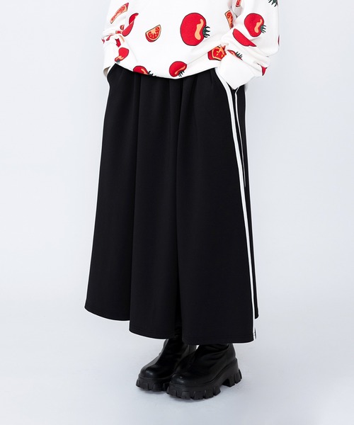 PUNYUS（プニュズ）の「ジャージロングスカート（スカート・レディース・グリーン/レッド/ブラック・1/2/3/4/5）」の18枚目の写真