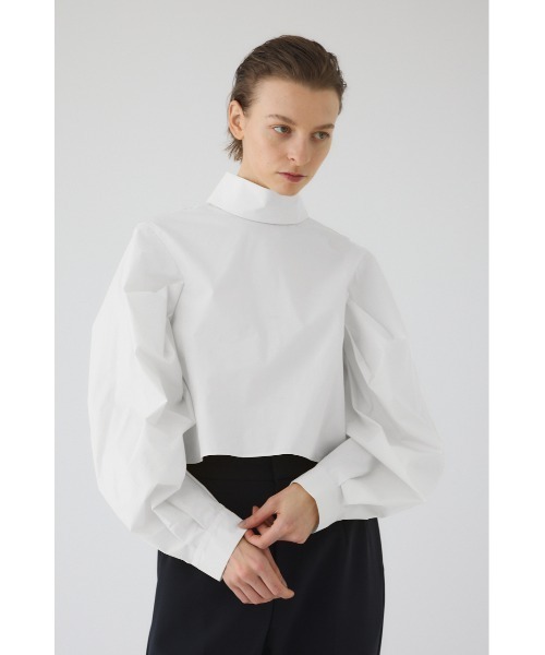 RIM.ARK(リムアーク)の「Folded neck tuck blouse フォールディッドネックタックブラウス(シャツ/ブラウス・レディース・ライトイエロー/ブラック/ネイビー/ホワイト・36/38)」の1枚目の写真