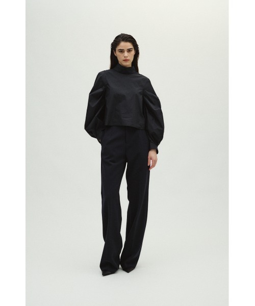RIM.ARK(リムアーク)の「Folded neck tuck blouse フォールディッドネックタックブラウス(シャツ/ブラウス・レディース・ライトイエロー/ブラック/ネイビー/ホワイト・36/38)」の9枚目の写真