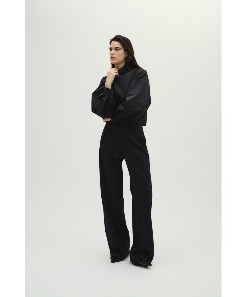 RIM.ARK(リムアーク)の「Folded neck tuck blouse フォールディッドネックタックブラウス(シャツ/ブラウス・レディース・ライトイエロー/ブラック/ネイビー/ホワイト・36/38)」の14枚目の写真