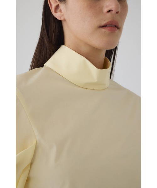 RIM.ARK(リムアーク)の「Folded neck tuck blouse フォールディッドネックタックブラウス(シャツ/ブラウス・レディース・ライトイエロー/ブラック/ネイビー/ホワイト・36/38)」の18枚目の写真