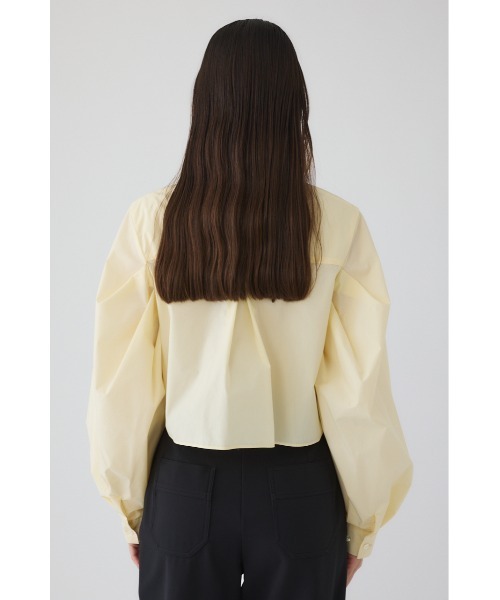 Folded neck tuck blouse フォールディッドネックタックブラウス