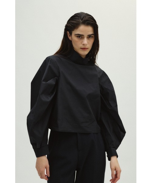 RIM.ARK(リムアーク)の「Folded neck tuck blouse フォールディッドネックタックブラウス(シャツ/ブラウス・レディース・ライトイエロー/ブラック/ネイビー/ホワイト・36/38)」の5枚目の写真