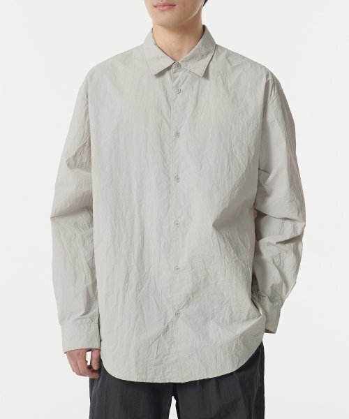 MUSINSA STANDARD（ムシンサスタンダード）の「リラックスドナイロンクリーズシャツ [ダスティクリーム]（シャツ/ブラウス・メンズ・その他・MEDIUM/LARGE/X-LARGE/XX-LARGE）」の2枚目の写真