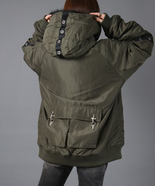 NYLAUS(ナイラス)の「【NYS】ファイヤーマンバックル N-2B フライトジャケット ブルゾン ファイヤーマンジャケット(ダウンジャケット/コート・メンズ・カーキ/ブラック・L/M)」の5枚目の写真