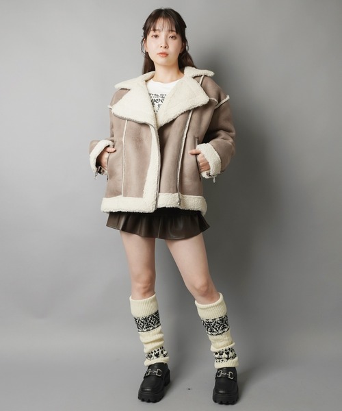 SPINNS（スピンズ）の「ゆるダボ甘辛MIX★ボアムートンジャケット（ムートンコート・レディース・ブラウン系その他/ブラック系その他/ベージュ系その他・ONESIZE）」の12枚目の写真