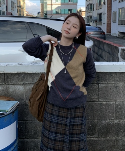 gossip!ロサンゼルス(ゴシップロサンゼルス)の「Y2Kガーリー レトロチェックAラインスカート/ミディ丈 【サイズあり】 厚手(韓国ファッションガーリー定番)(スカート・レディース・チェック・M/S/L)」の8枚目の写真
