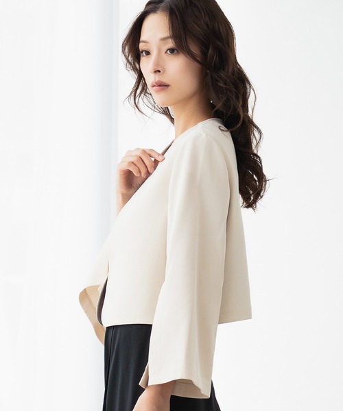 Flolia（フロリア）の「スリットスリーブノーカラージャケット ボレロ ショート丈 結婚式 オケージョン フォーマル セレモニー 卒業式 卒園式 入学式 入園式【洗える】《着用動画あり》（ノーカラージャケット・レディース・ブラック/ベージュ・2L/S/M/L/4L/3L）」の13枚目の写真