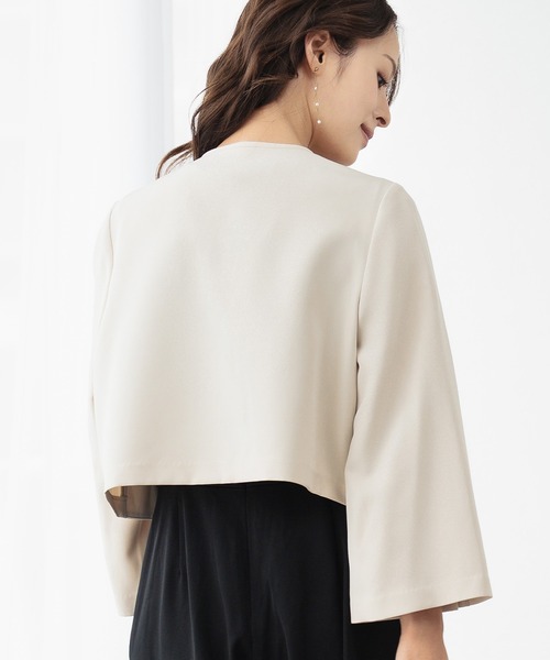 Flolia（フロリア）の「スリットスリーブノーカラージャケット ボレロ ショート丈 結婚式 オケージョン フォーマル セレモニー 卒業式 卒園式 入学式 入園式【洗える】《着用動画あり》（ノーカラージャケット・レディース・ブラック/ベージュ・2L/S/M/L/4L/3L）」の14枚目の写真