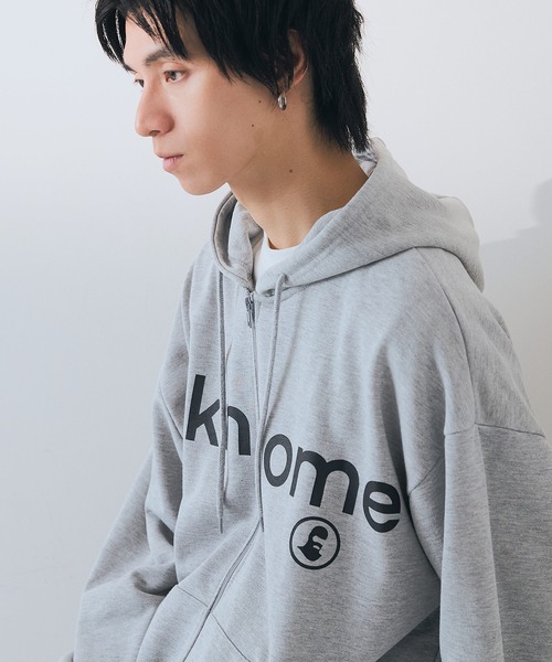 brknhome(ブロークンホーム)の「【BRKNHOME/ブロークンホーム】【シンプルロゴで着まわしやすい】カレッジロゴ プリント フルジップ スウェットパーカー カジュアル ストリート ユニセックス(パーカー・メンズ・杢グレー/ブラック・MEDIUM/LARGE)」の15枚目の写真