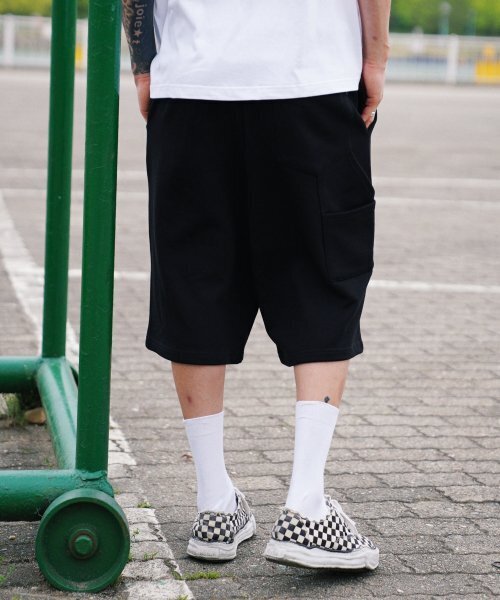 CREAM SODA LAB（クリームソーダラボ）の「バスケットボールカーペンターオーバーサイズトレーニングショートパンツブラック（その他パンツ・レディース・その他・LARGE）」の4枚目の写真